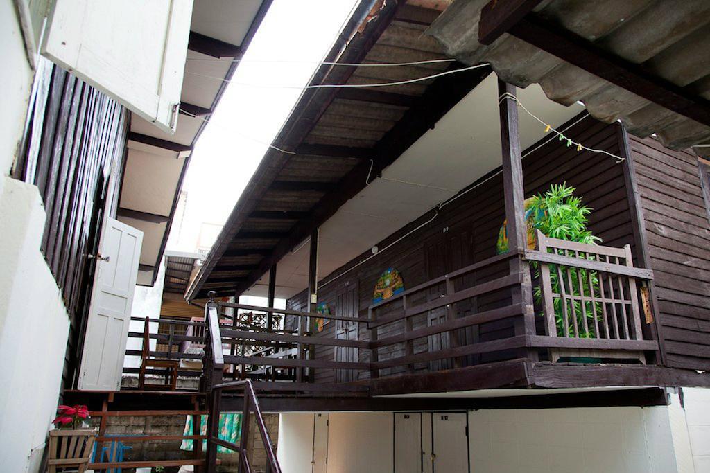 Chok Dee Guesthouse Chiang Mai Extérieur photo
