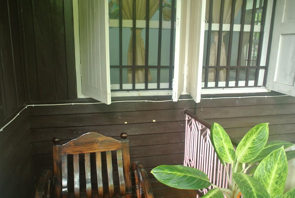 Chok Dee Guesthouse Chiang Mai Extérieur photo