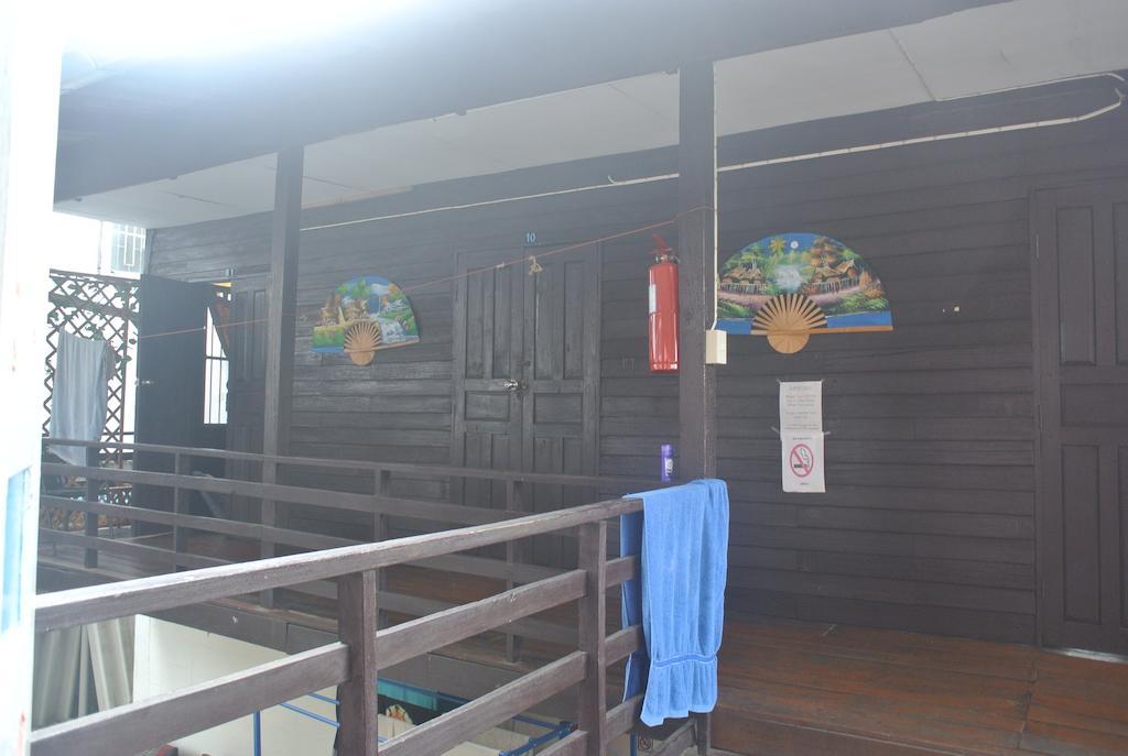 Chok Dee Guesthouse Chiang Mai Extérieur photo
