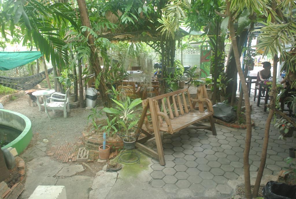 Chok Dee Guesthouse Chiang Mai Extérieur photo