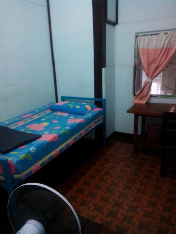 Chok Dee Guesthouse Chiang Mai Extérieur photo