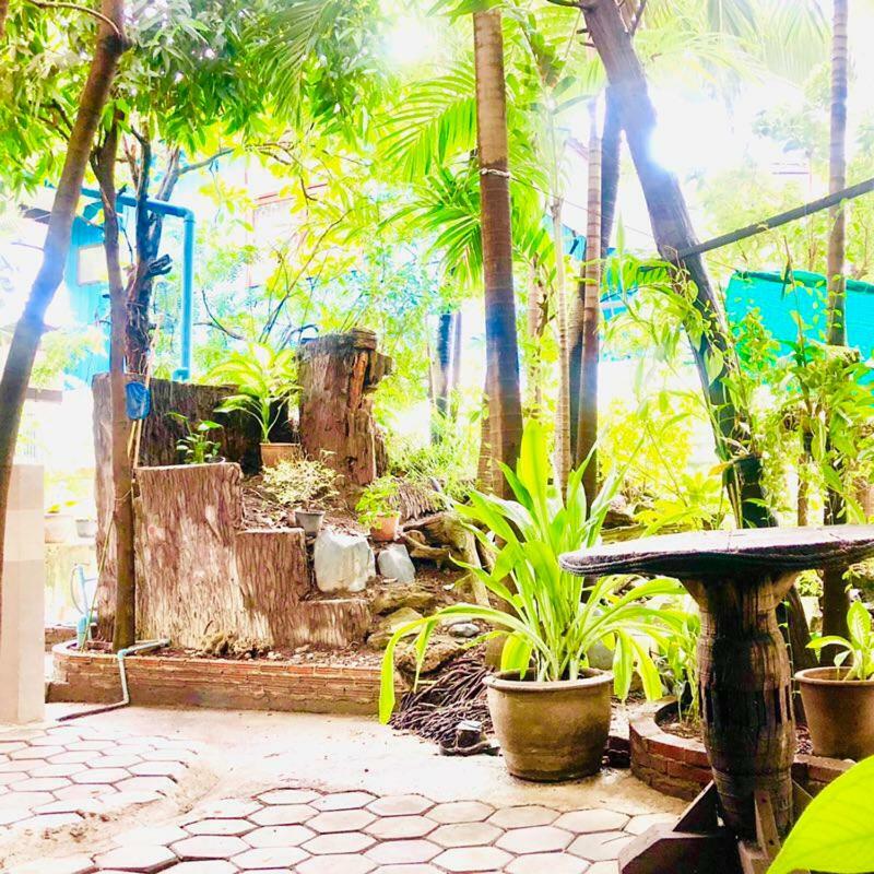 Chok Dee Guesthouse Chiang Mai Extérieur photo